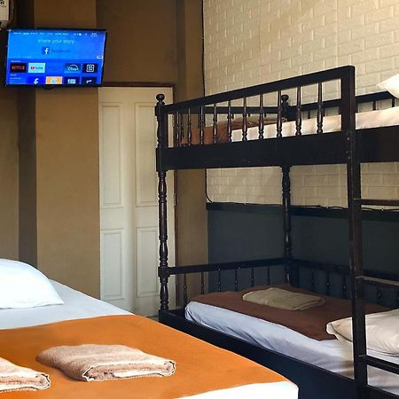 Hostel Omah Pelem Syariah Semarang Exteriér fotografie
